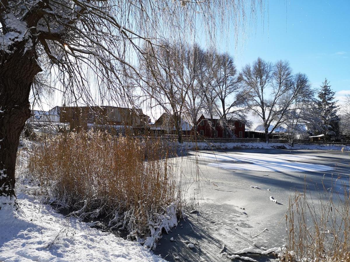 Uschi'S Gasthof Neuendorf  Bagian luar foto