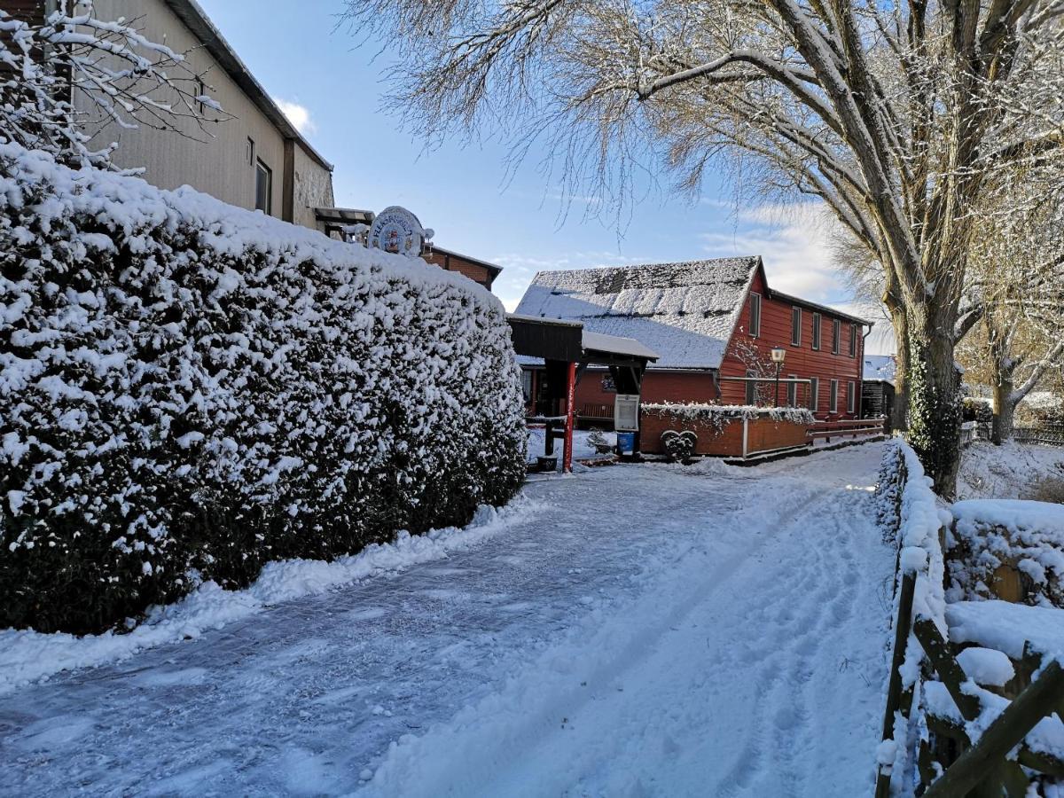 Uschi'S Gasthof Neuendorf  Bagian luar foto