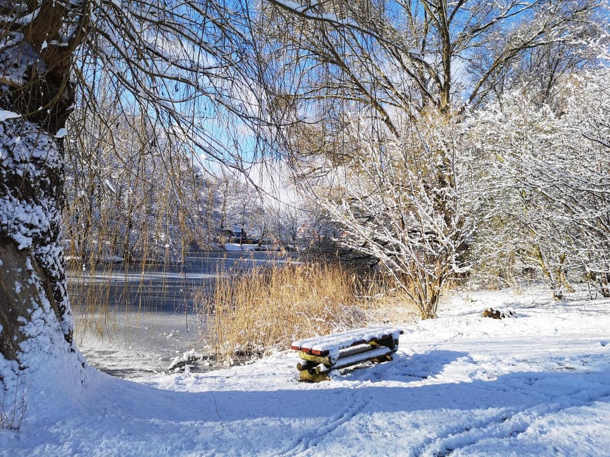 Uschi'S Gasthof Neuendorf  Bagian luar foto
