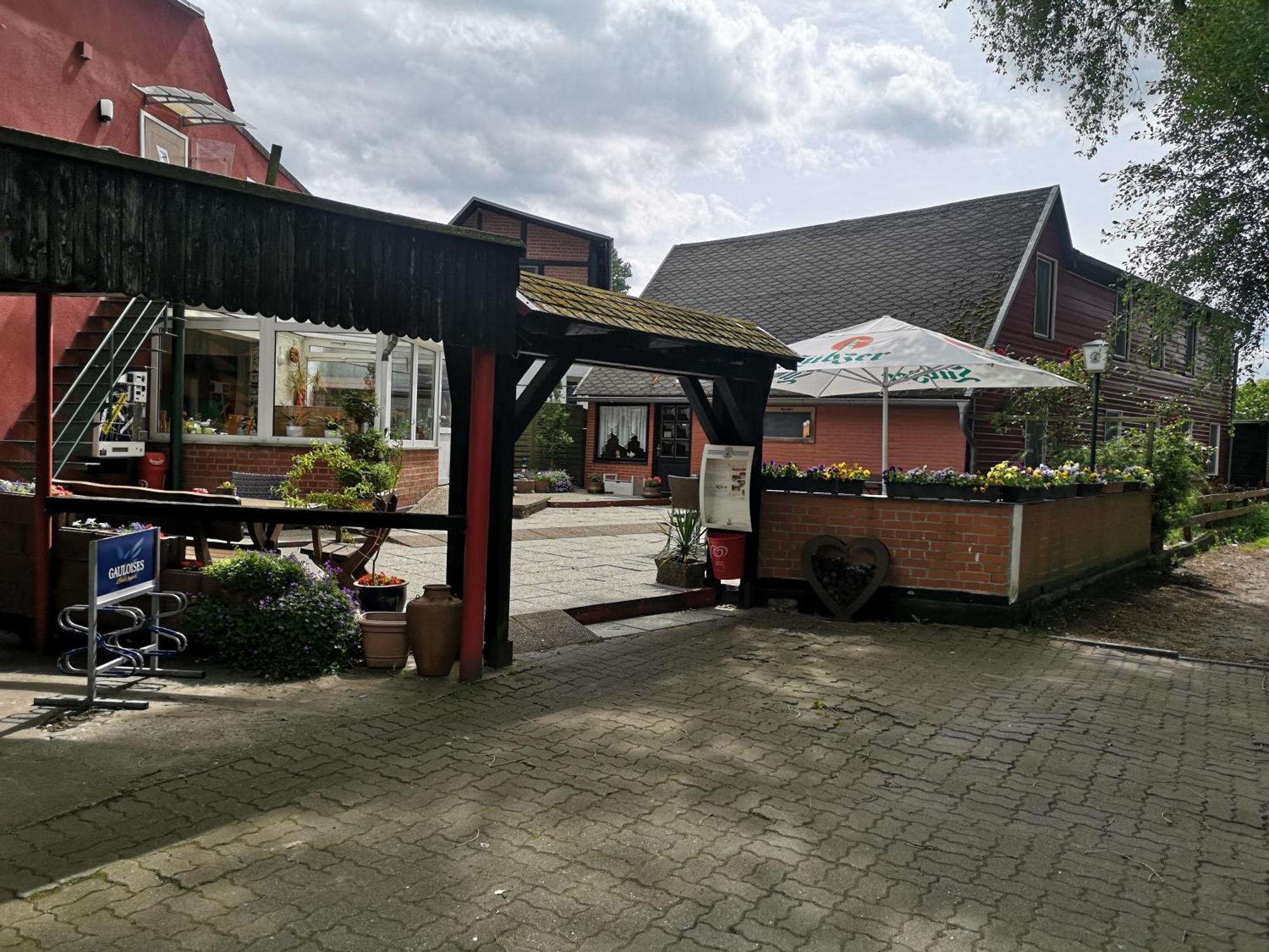 Uschi'S Gasthof Neuendorf  Bagian luar foto
